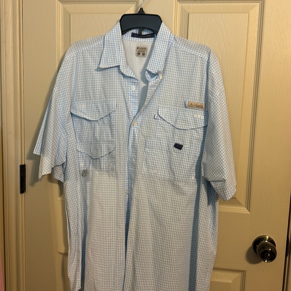 Columbia Other - Columbia light blue gingham fishing shirt